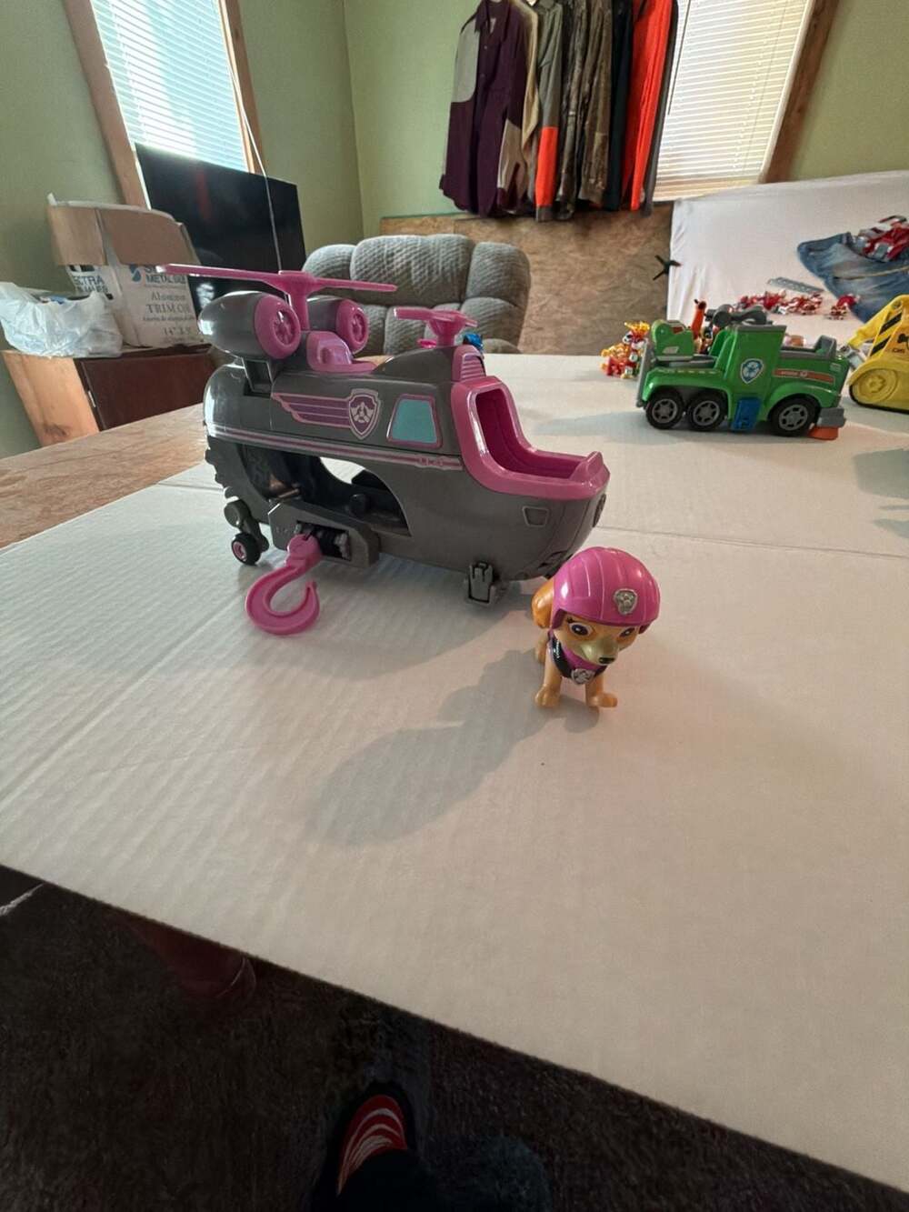 Paw Patrol Ultimate Rescue Skye's Helicopter Vehicle with Figure